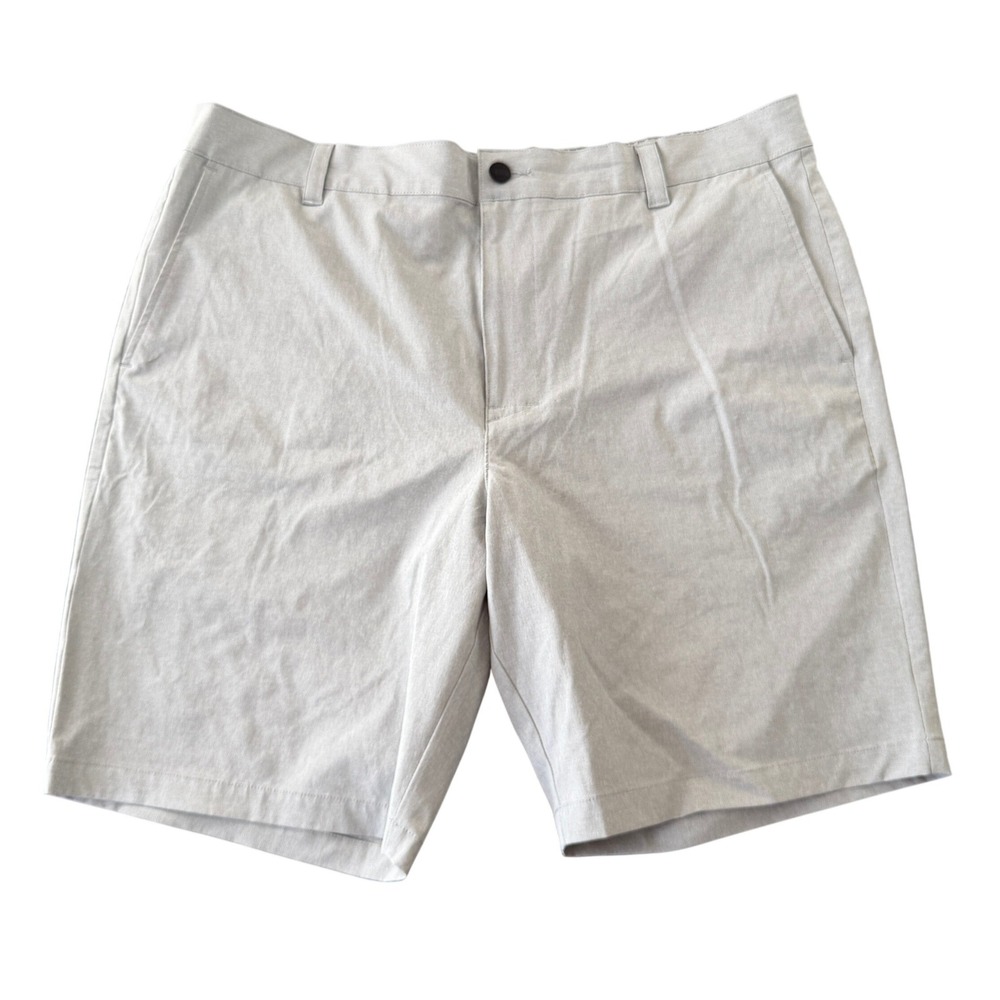 Banana Republic Core Temp Shorts Mens 40 Light Gray Heather Stretch Performance